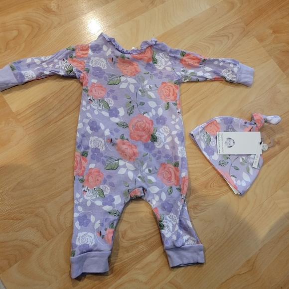 Gerber Modern Moments baby girl Footless Floral Onesie & Hat 3-6 Months - Picture 7 of 7